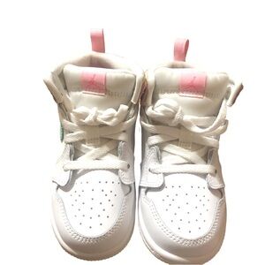 Nike Jordan Shoes (GIRLS)